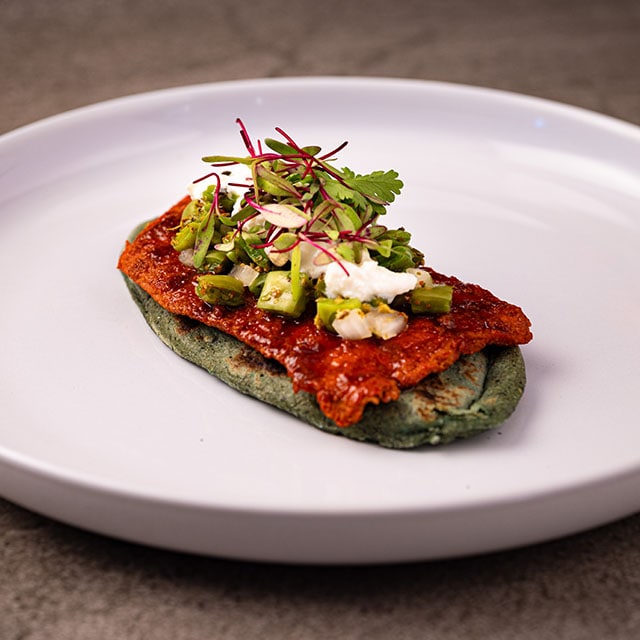 Tlacoyo de Cecina con Nopales Tlacoyo de Cecina con Nopales