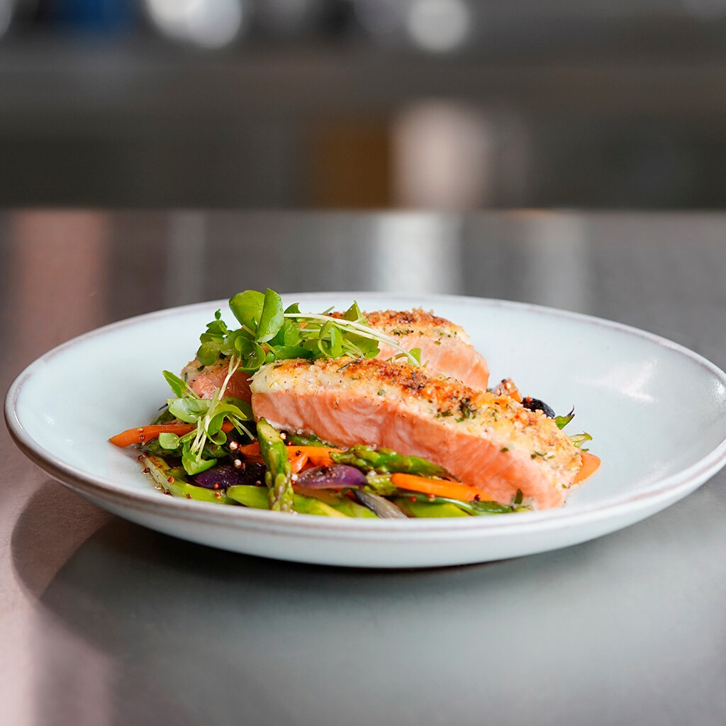 Salmón con costra al horno
