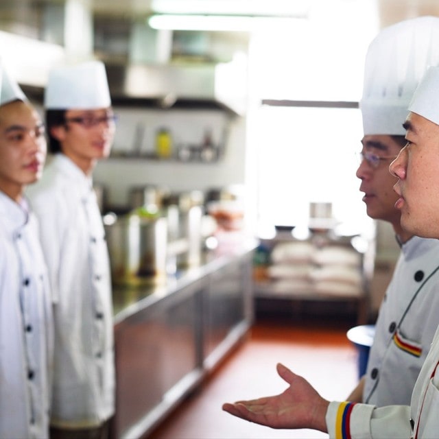 Fórmate en  Seguridad Alimentaria