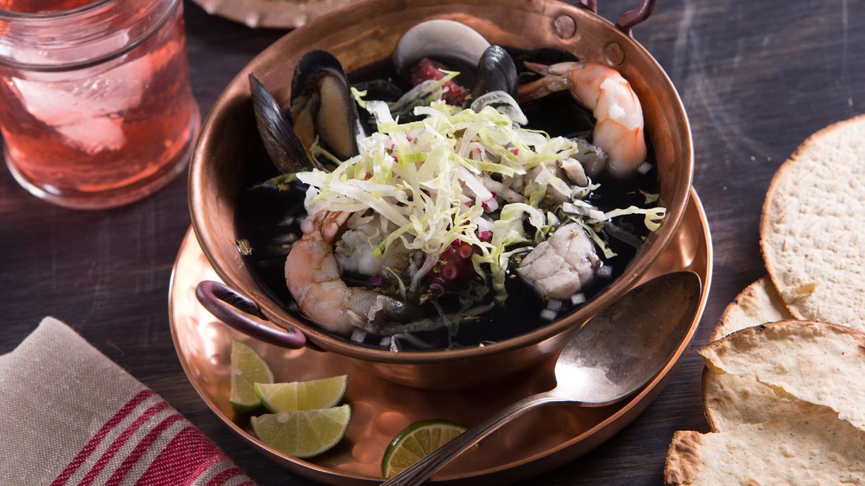Pozole Negro de Mariscos Pozole Negro de Mariscos