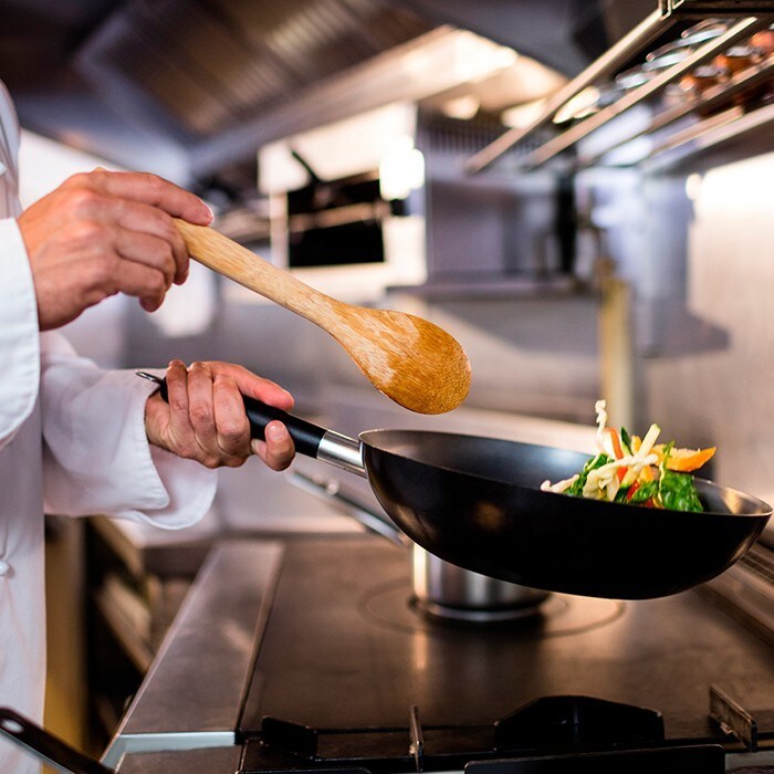 Cocina de ensamble en producciones masivas