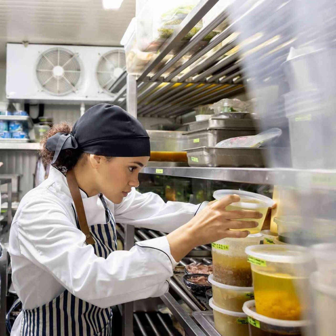 Acomodo de refrigerador en el restaurante: logra la máxima eficiencia