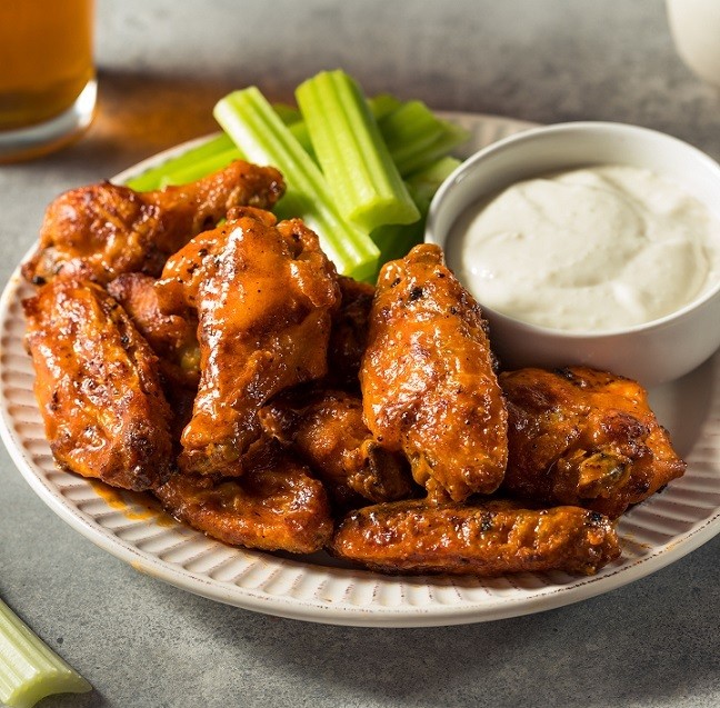 Convierte tus Buffalo Wings en un platillo original e irresistible