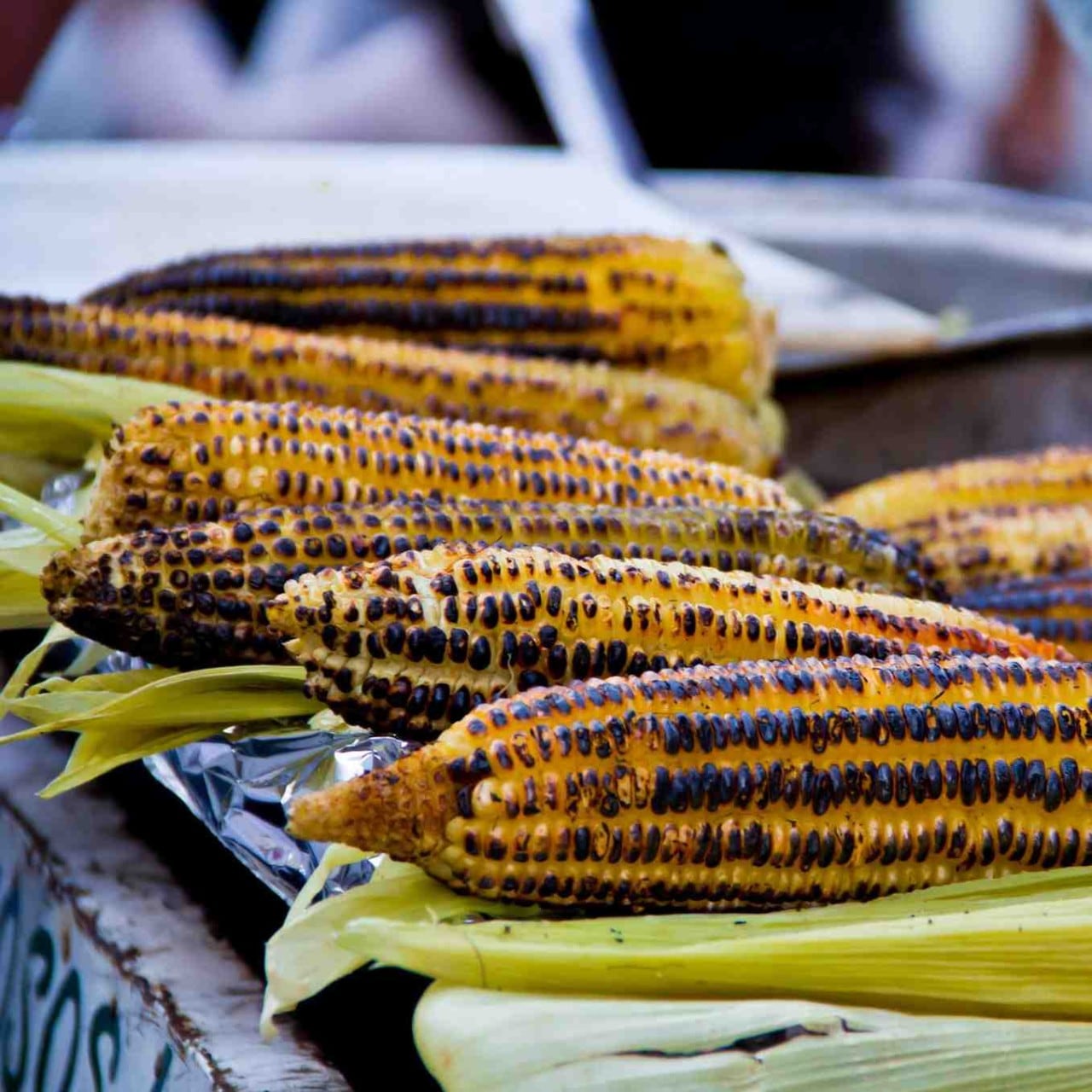 Entiende cómo aprovechar la tradición de la comida callejera en tu local