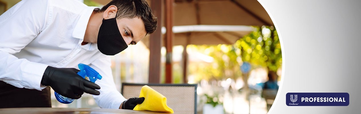 Seguridad en el lugar de trabajo: como cuidar al personal de limpieza